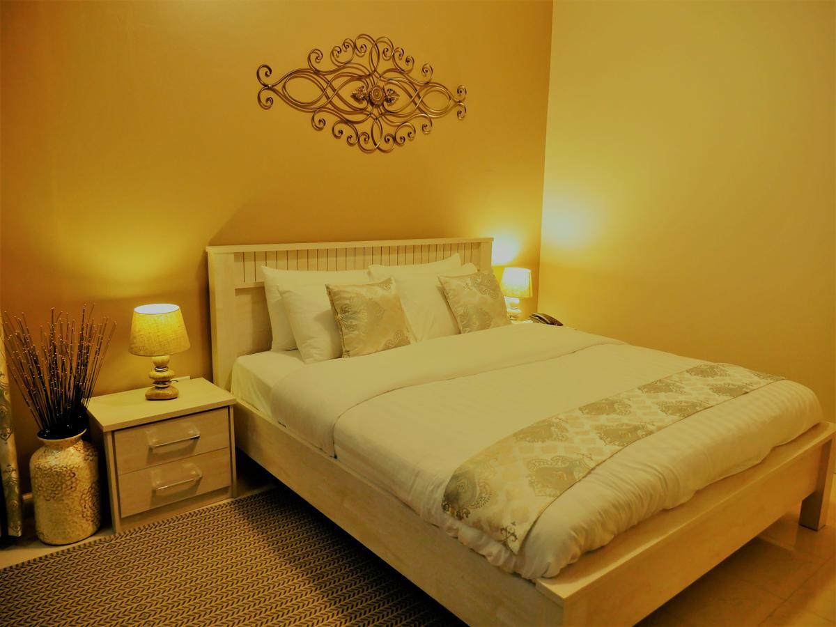 Hotel Ivory Castle Limited Kampala Esterno foto